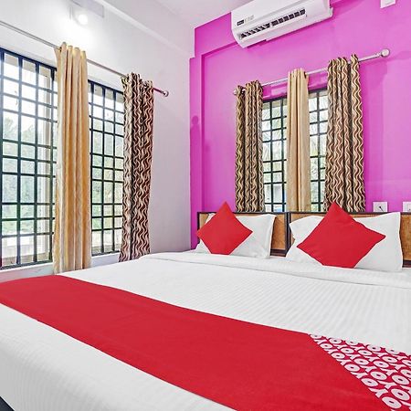 Hotel Thaza Rooms Nedumbassery Exterior photo